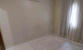 Imagem 5: LINDA CASA FRENTE RUA!!