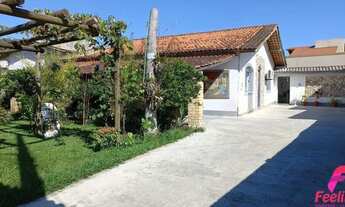 Imagem: Casa 3 Quartos com 1 Suíte e 250m² - Carianos