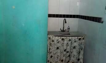 Imagem 7: Vende-se kitnet Casa com 2 dormitórios