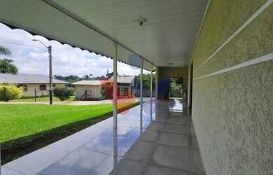 Imagem 2: Viva no campo a 7km do centro Chácara com casa, riacho e tanque para peixes