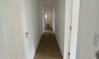 Imagem 6: Vista para o mar, a poucos metros da praia em Meia Praia - Itapema - SC