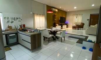 Imagem 6: Excelente casa térrea no condomínio Bosque Tarumã, 2 suítes, escritório, piscina