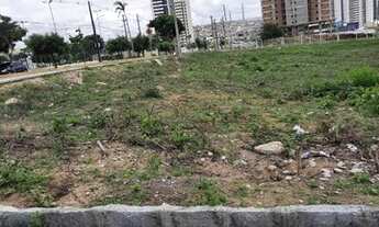 Imagem 3: Lote de esquina com 609,00m² ao lado do Caruaru Shopping, esquina com a Av. Principal