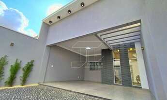 Imagem 3: Casa com 3 dormitórios à venda, 126 m² por R$ 630.000,00 - Parque Laranjeiras - Rio Verde