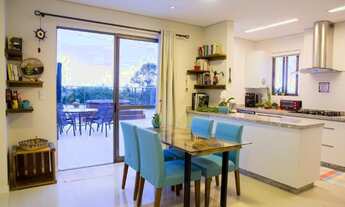 Imagem: Cobertura mobiliada a 500m da praia do Campeche