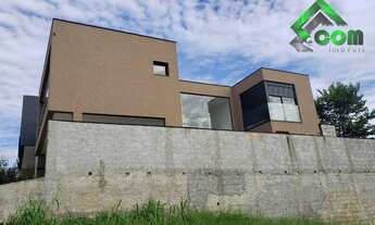 Imagem 4: Casa a venda em condomínio, 3 dormitórios, sendo 3 suítes , 4 banheiros, 4 vagas de garage