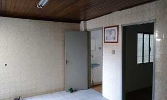 Imagem 2: Casa com 2 dormitórios e vaga de garagem