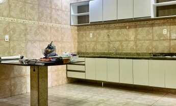 Imagem 3: Casa com 5 Quartos para alugar - Parque Dez de Novembro