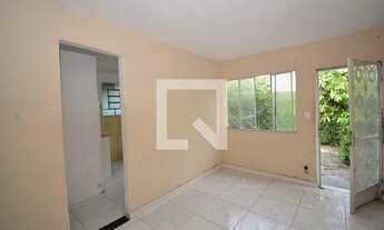 Imagem 3: Casa para Aluguel - Marechal Hermes, 1 Quarto, 35 m2