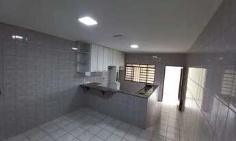 Imagem 7: Casa com 4 dormitórios para alugar, 190 m² por R$ 3.600,00/mês - Vila Pinheiro - Mogi Guaç