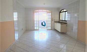 Imagem 2: Casa à venda no bairro Jardim Araguaia - Mauá/SP