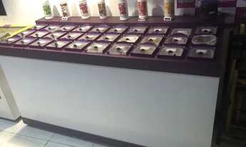 Imagem 2: Vendo Balcão de Açaí