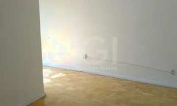 Imagem 7: Apartamento de 2 (dois) dormitórios na rua Santo Antônio, muito bem localizado, ficando a