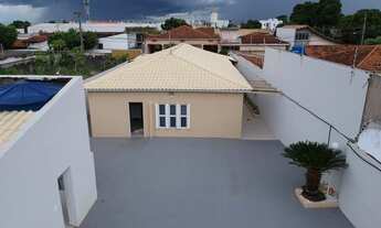 Imagem 2: Linda casa com no centro de Várzea Grande c/ 5 quartos