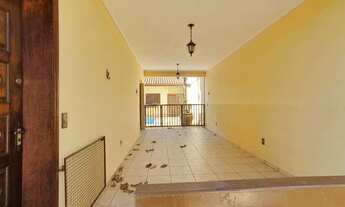 Imagem 3: Casa com 4 quartos para alugar - Parque Nova Suiça - Valinhos/SP