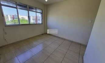 Imagem 2: ALUGA-SE APARTAMENTO 2 Qtos, 50 m² - Irajá