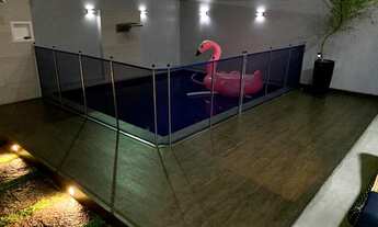 Imagem 7: Casa de condomínio para venda possui 350 metros quadrados com 4 quartos