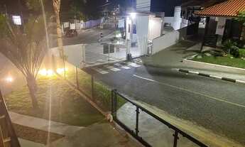 Imagem 4: Casa de condomínio sobrado para aluguel possui 350 metros quadrados com 4 quartos