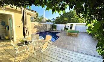 Imagem 4: Casa de condomínio sobrado para aluguel possui 415 metros quadrados com 5 quartos