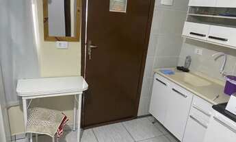 Imagem 3: Kitinets mobiliadas só para moças ,não fumantes