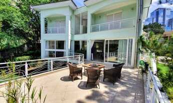 Imagem 5: Casa à Venda no Condomínio Alpha Conde II, 800m², 4 Suítes, Terraço, Piscina, Espaço Gourm