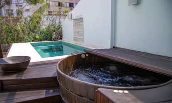 Imagem: IMÓVEL 4/4 COM PISCINA E HIDRO BEM LOCALIZADO