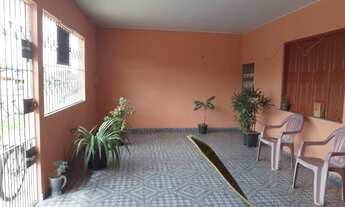 Imagem 3: Casa à venda com terreno amplo (12×50m) e quintal grande