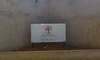 Imagem: Oportunidade! Lote 400m² Murado com Água