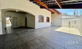 Imagem 3: Exclusividade - Casa terrea 257m2 AT - cozinha repleta de armarios