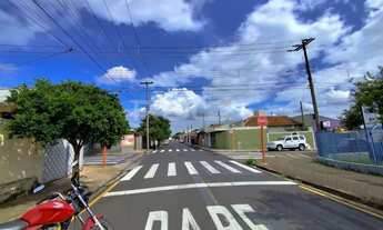 Imagem 4: Casa padrão para alugar na Vila Boa Vista, São Carlos: 1 dormitório, 1 banheiro, cozinha e
