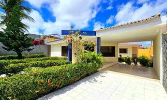 Imagem 2: Casa em Capim Macio com 284 m², 3 suítes, lado sombra, ventilada