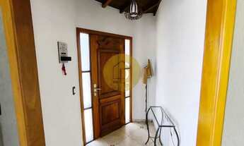 Imagem 2: LINDO IMÓVEL COM PISCINA E ACABAMENTO FINO À VENDA EM CONDOMÍNIO FECHADO!!