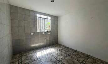 Imagem 3: Casa de esquina com dois quartos - Proxima a Avenida Wenceslau Braz - Guaira - Curitiba