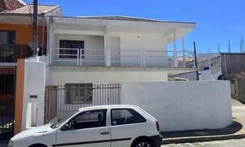 Imagem: Casa de esquina com dois quartos - Proxima