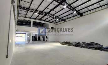 Imagem 3: Galpão Comercial para Aluguel em Mauá, São Caetano do Sul 633 m² Interna/Externa + 5 Vaga