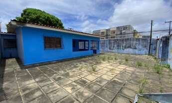 Imagem 2: Casa com 3 qts sendo 02 suítes, totalmente nascente, gradeada, em rua calçada, à venda, p