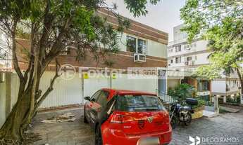 Imagem 2: Porto Alegre - Apartamento Padrão - Auxiliadora