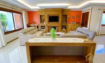 Imagem 4: Casa e Sobrado de 4 dormitórios à Venda - Xangri-lá