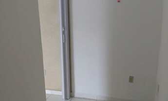 Imagem 2: Excelente sala no fundo da Mc Donald