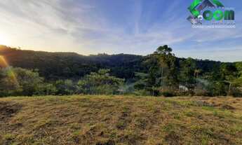 Imagem 6: Chácara a venda em Atibaia, localizada em bairro estritamente residencial em meio a nature