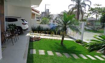 Imagem 3: * BELÍSSIMA CASA DE ALTO PADRÃO COM JARDIM *