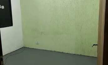 Imagem 4: Aluga-se Edicula com vaga na garagem Presidente Dutra