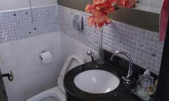 Imagem 6: Casa de condomínio sobrado para aluguel possui 330 metros quadrados com 4 quartos. ALPHAVI