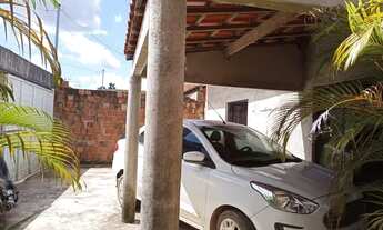 Imagem: Casa com 3 quartos e 2 banheiros