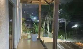 Imagem 5: Casa de condomínio sobrado para aluguel possui 350 metros quadrados com 4 quartos