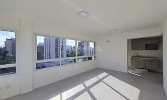 Imagem 3: Apartamento novo de 2 dormitórios sendo os dois com suíte para alugar no bairro Petrópolis