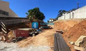 Imagem 4: Apartamento com 03 dormitórios 01 suíte no bairro Coqueiros em Florianópolis!