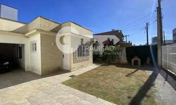 Imagem 2: CASA NO CENTRO Casa com 3 dormitórios