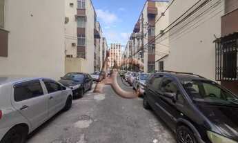 Imagem 5: Apartamento com um lance de escada, próximo ao metrô