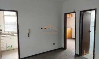 Imagem 3: Apartamento no Bairro vila perola, 02 quartos, e 01 banheiro com box, e cozinha com armári